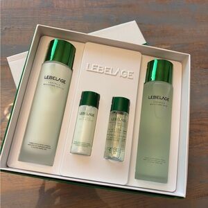 Centella Moisture Skincare Set - 2 available